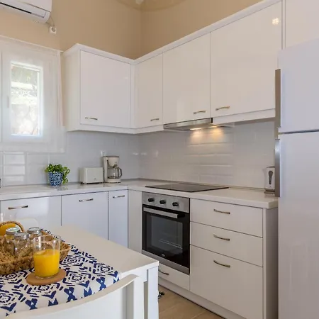 דירה Alisachni Maisonette Apraos