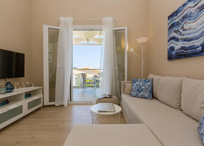 Alisachni Maisonette