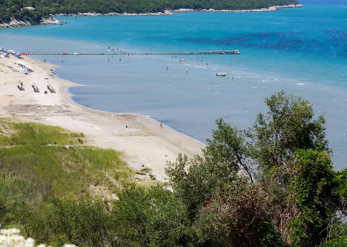 Alisachni Maisonette *