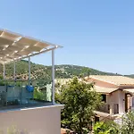 Alisachni Maisonette *