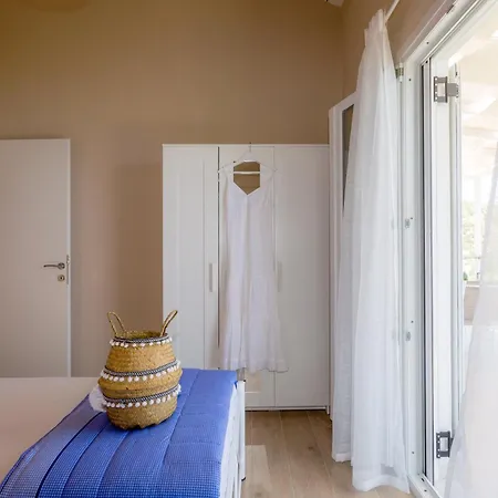 Alisachni Maisonette Apartment *