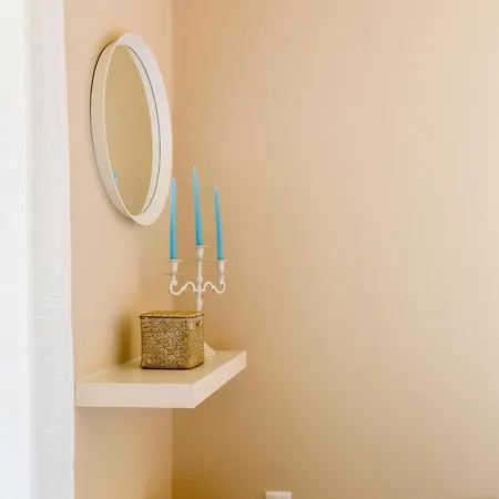 Alisachni Maisonette Lägenhet *
