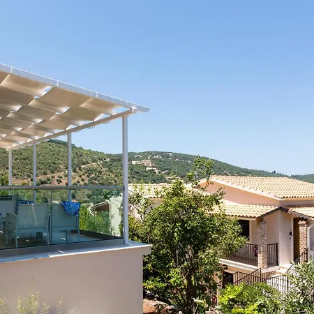 Alisachni Maisonette *